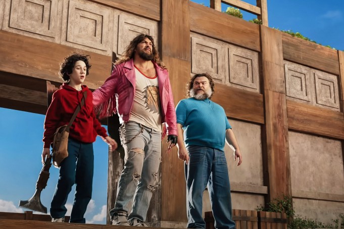 A MINECRAFT MOVIE, (aka MINECRAFT: THE MOVIE), from left: Sebastian Hansen, Jason Momoa, Jack Black, 2025. © Warner Bros. / Courtesy Everett Collection
