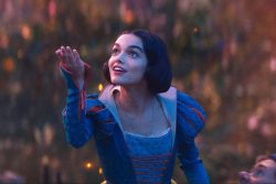 SNOW WHITE, Rachel Zegler as Snow White, 2025. © Walt Disney Studios Motion Pictures / Courtesy Everett Collection